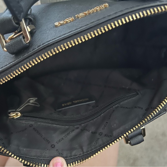 Michael Kors black bag - Picture 3 of 6